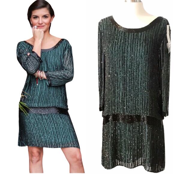 Cocktail Dress Blouson Black/Green Embellished Open Back Boat Neck Mini Medium - Picture 1 of 10